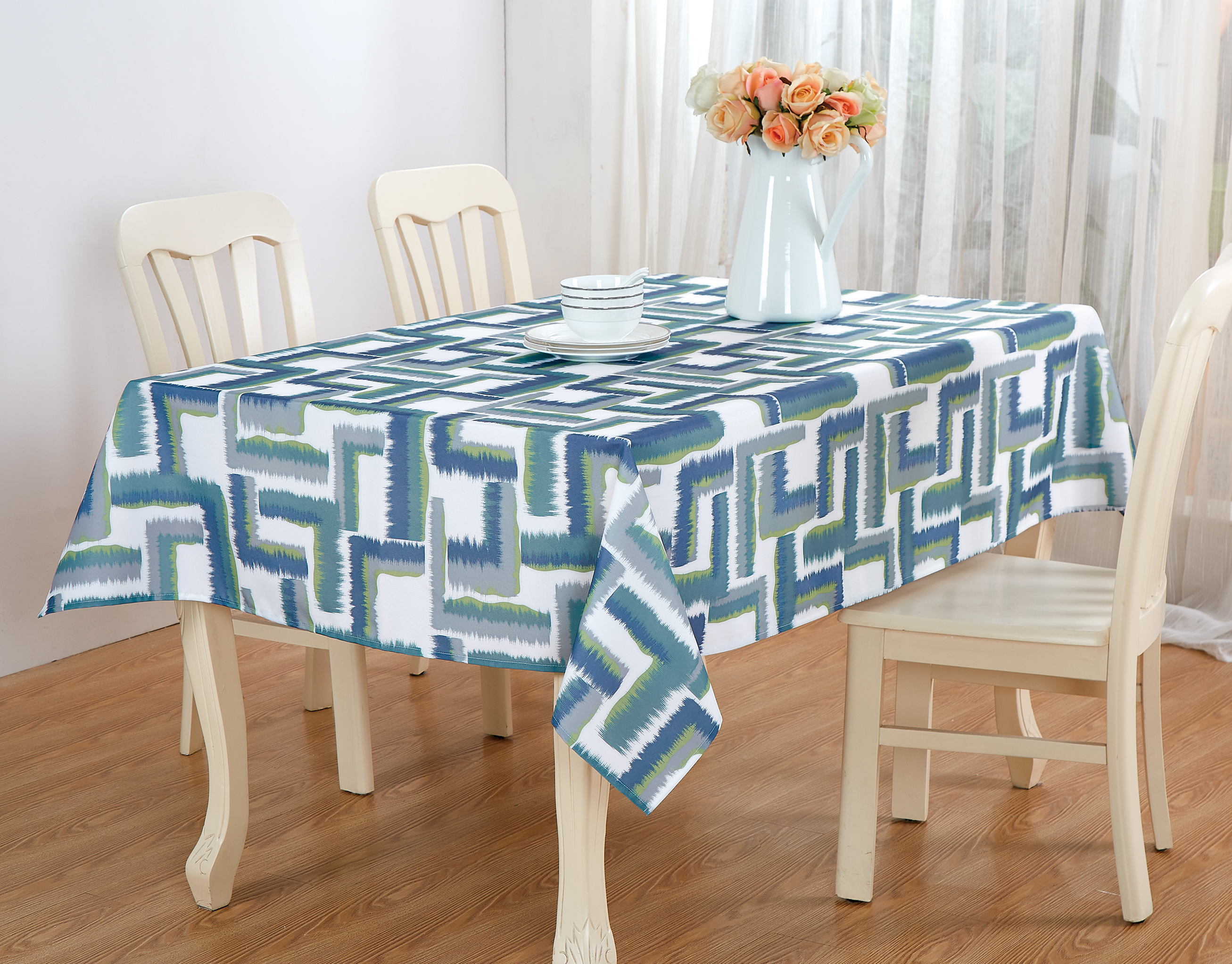 Three Colors Geometric Printed Tablecloth