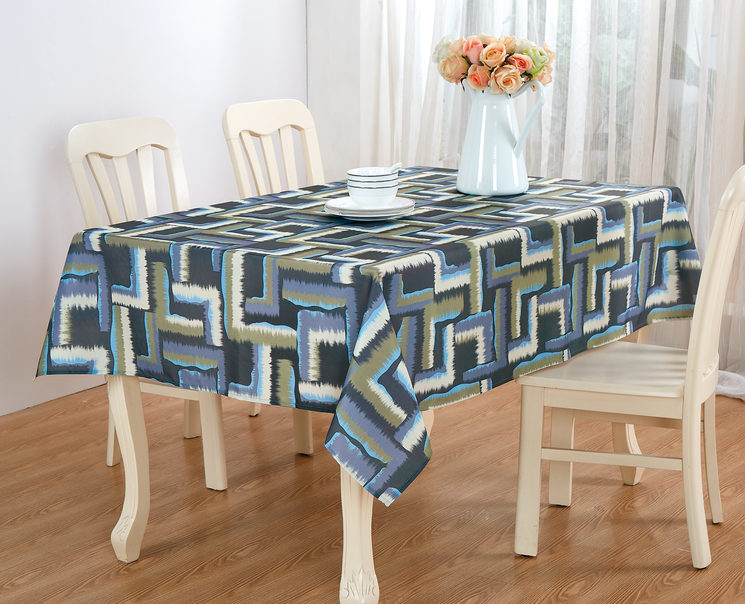 Three Colors Geometric Printed Tablecloth